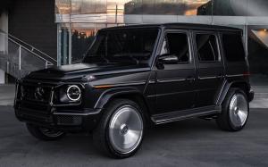 Mercedes-Benz G550 on Forgiato Wheels (Cactus Jack)